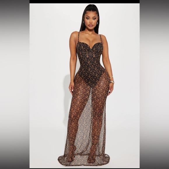 Fashion Nova Mesh Maxi - Picture 1 of 3